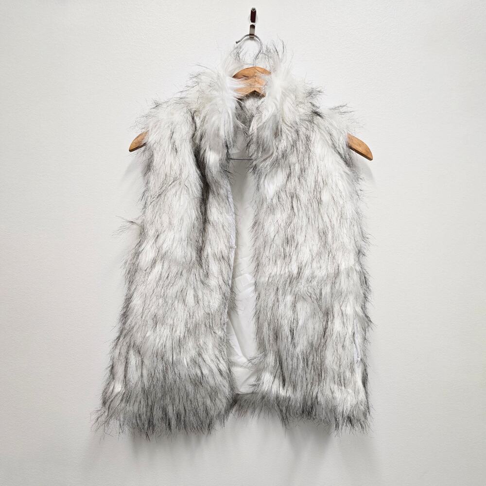 Grey Faux Fur Vest Shaggy Sleeveless Jacket Size S Boho Y2K Mob Wife Aesthetic
